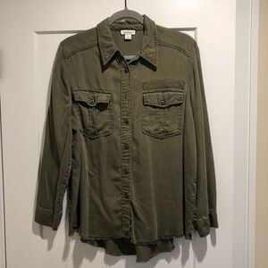 Sundance Catalog Army Green Soft Button-Up Shirt Size Large